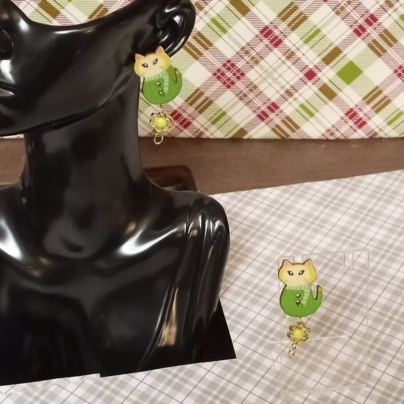 Home Made Handmade Wood & Metal Green & Yellow Button Earrings #40 - Picture 3 of 10